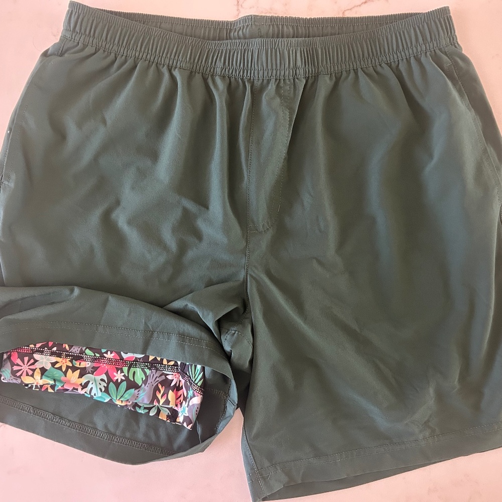 Men Chubbies Forest Green Lined Active Shorts 7"